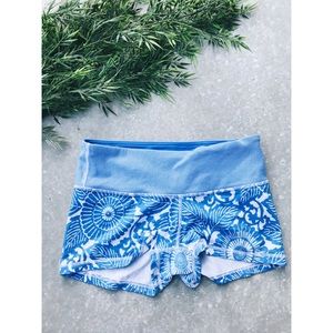 Lululemon Boogie Beachy Floral Shorts